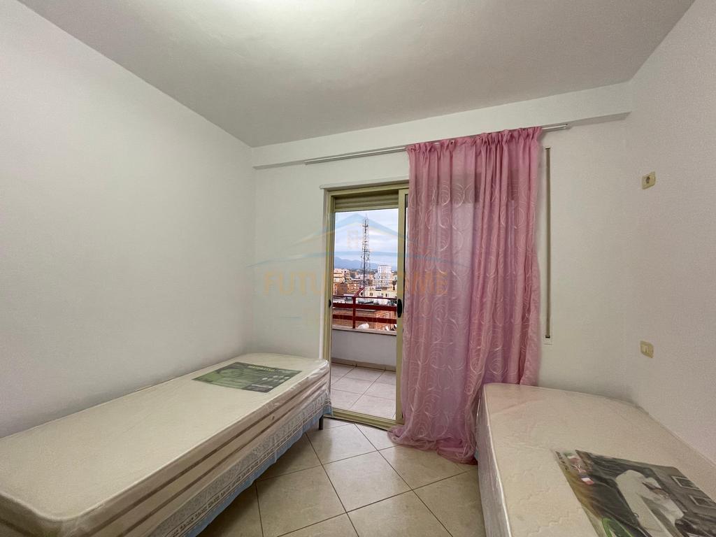 Me qira, Apartament 2+1+2, Kongresi i Manastirit, Tiranë.