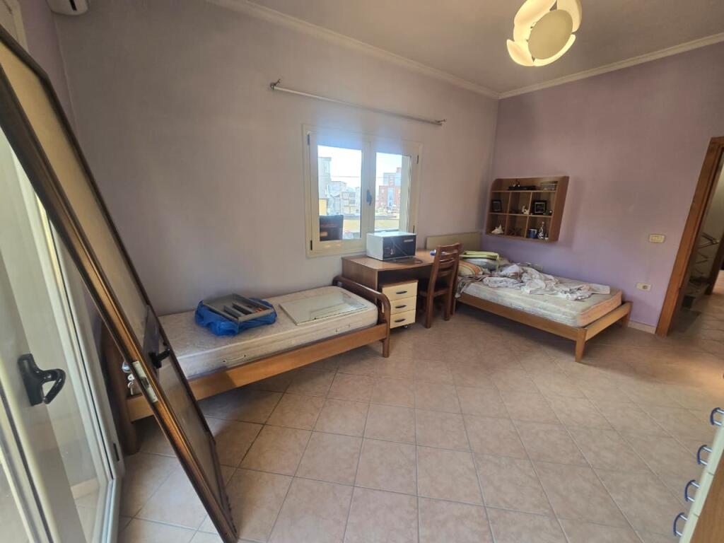 Apartament 1+1+Ballkon me Qira ne Selite