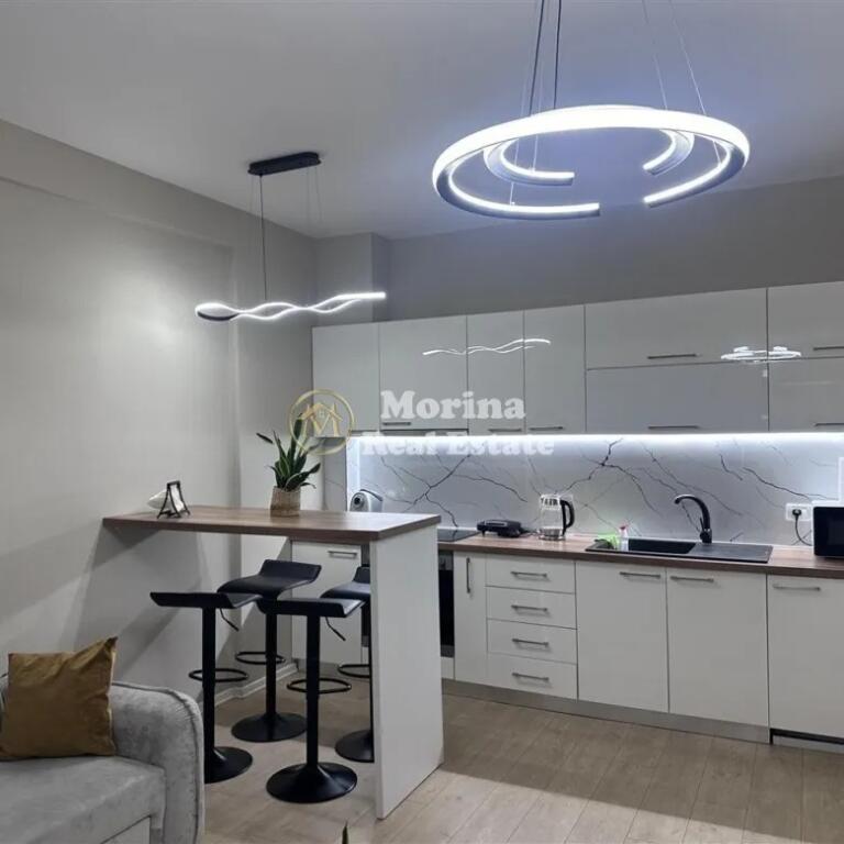 Affitto, Appartamento 1+1 Via Elbasanit, 690 Euro/Mese