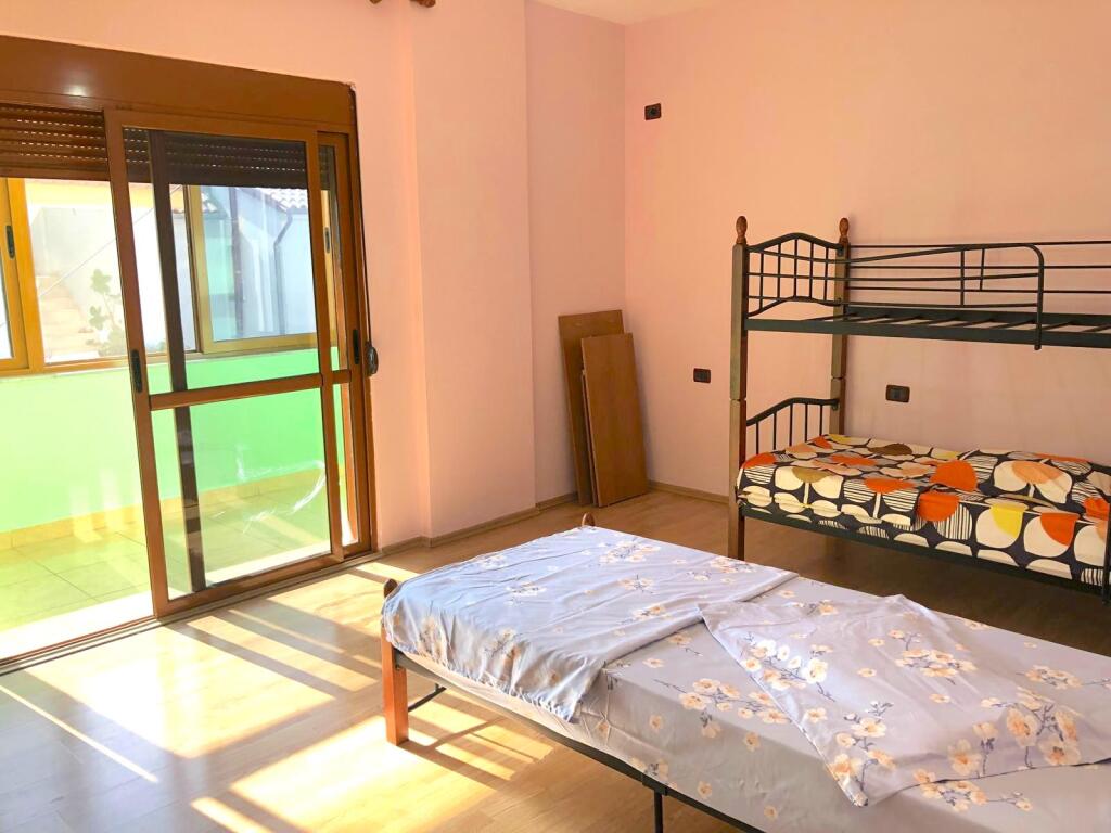 Apartament me qera 2+1 - 📍Rruga Jordan Misja
