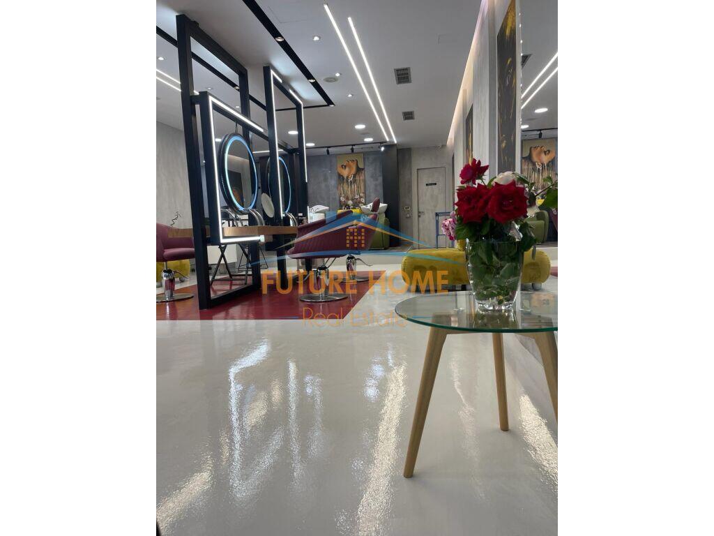 Affitto, Locale commerciale, Centro estetico, Piazza Wilson, Blocco