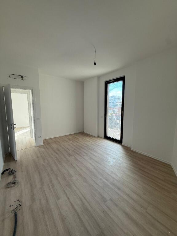 Ufficio in Affitto – Altana Residence, Tirana