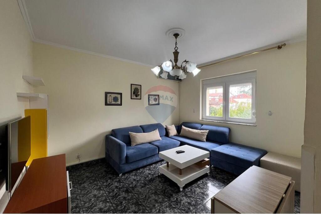 2+1 Apartment for rent in the Center!