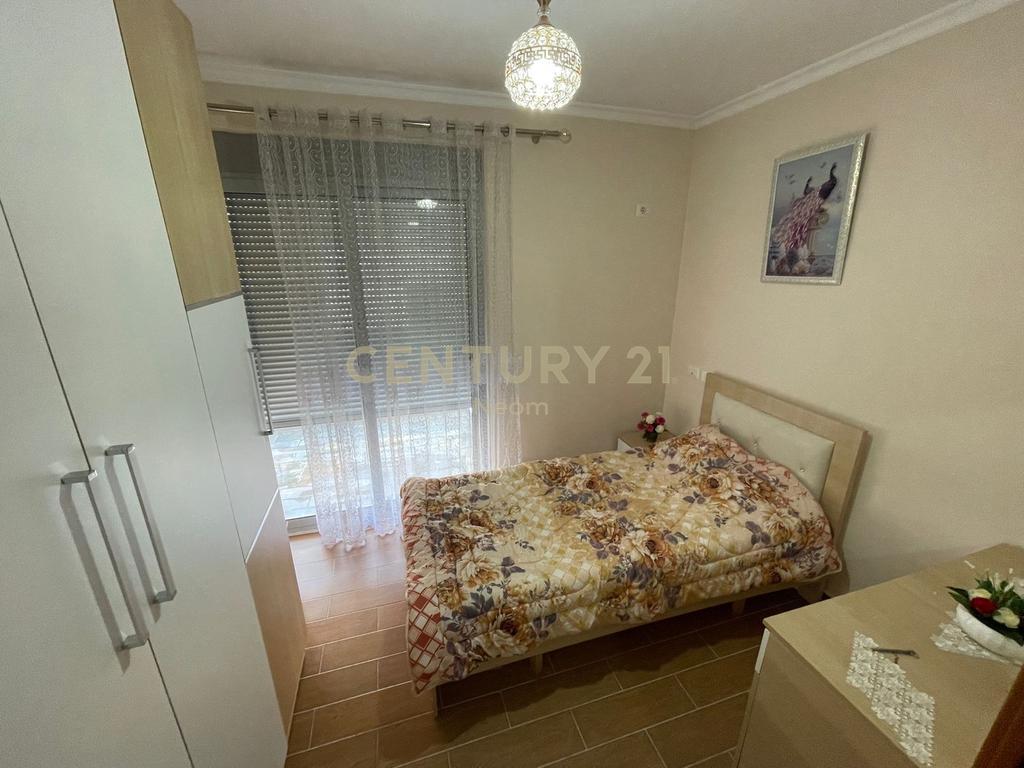 Jepet me Qira Apartament 2+1 Liqeni i Thate