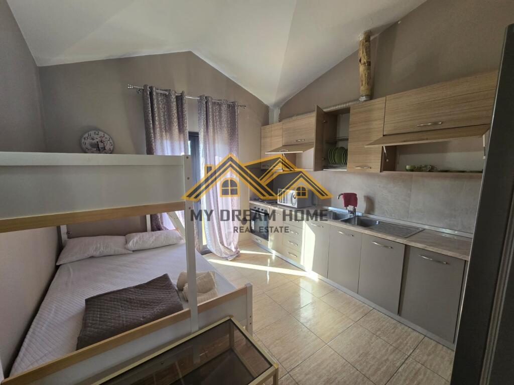 JEPET ME QERA APARTAMENT 2+1+2T SPITALL DURRES!