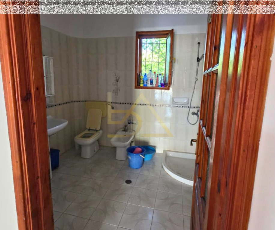 Villa in Vendita – Durazzo, Quartiere 13, Spiaggia