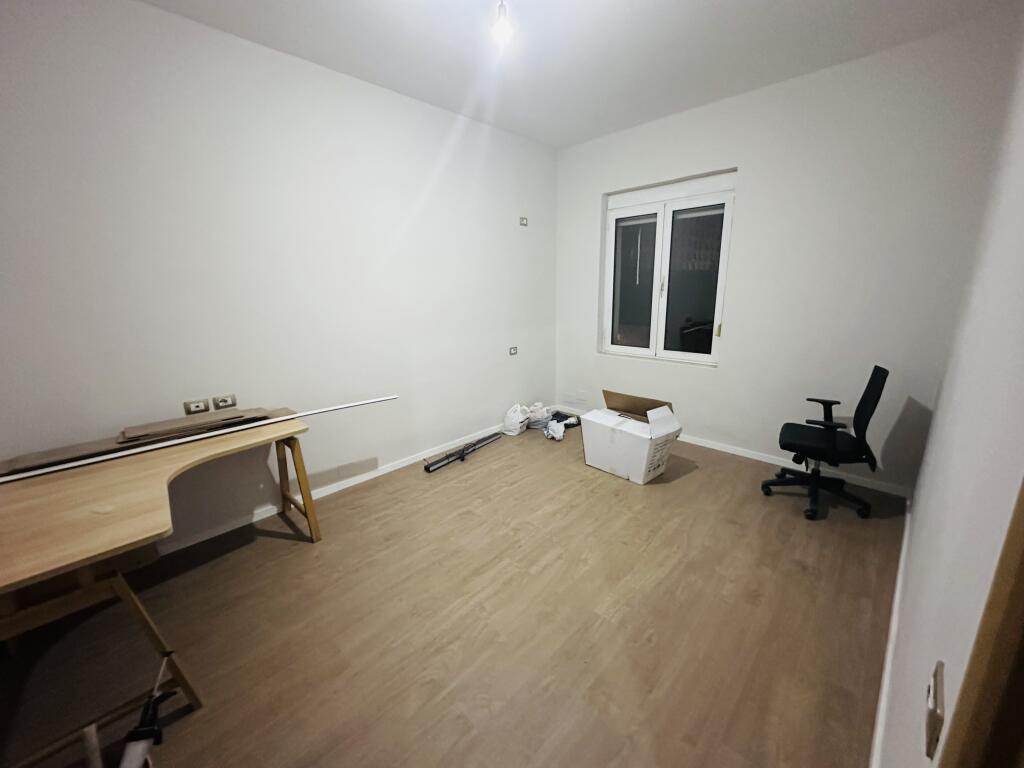 Locale Ufficio In Affitto