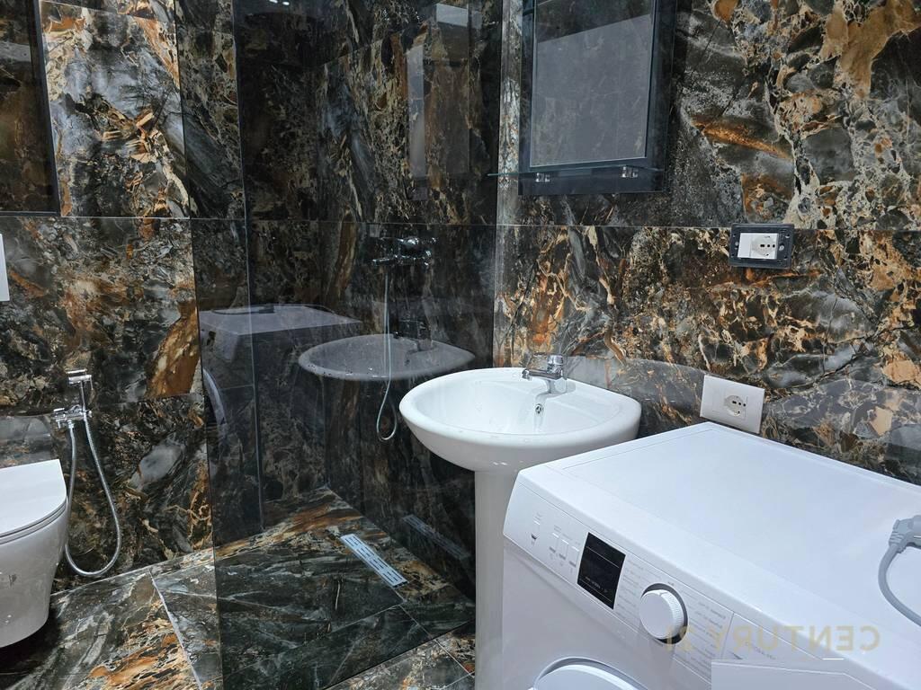 Appartamento moderno 2+1+2+ Posto auto, vicino alla Scuola Rossa.