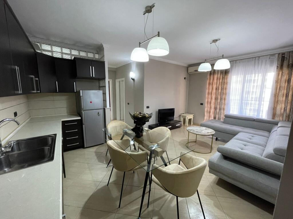 🏡 SHITET APARTAMENT 2+1 NË ASTIR I MOBILUAR & ME HIPOTEKË 📜
