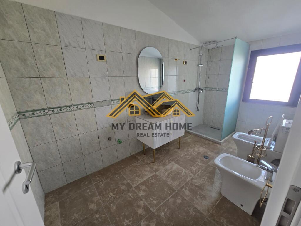 JEPET ME QERA APARTAMENT 2+1+2T SPITALL DURRES!