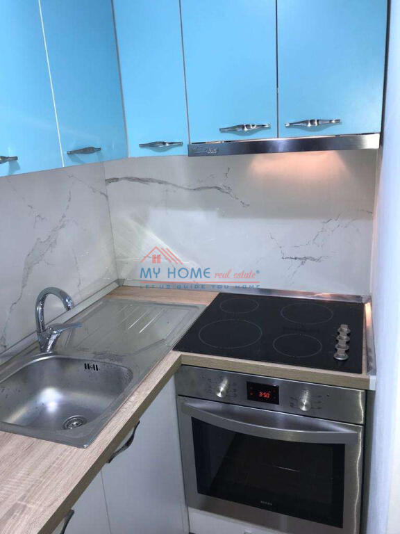 Garsoniere ne Shitje te Medreseja Tirane