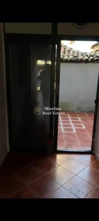 Qera, Ambient Biznesi, Selvia, 400 Euro/ Muaj