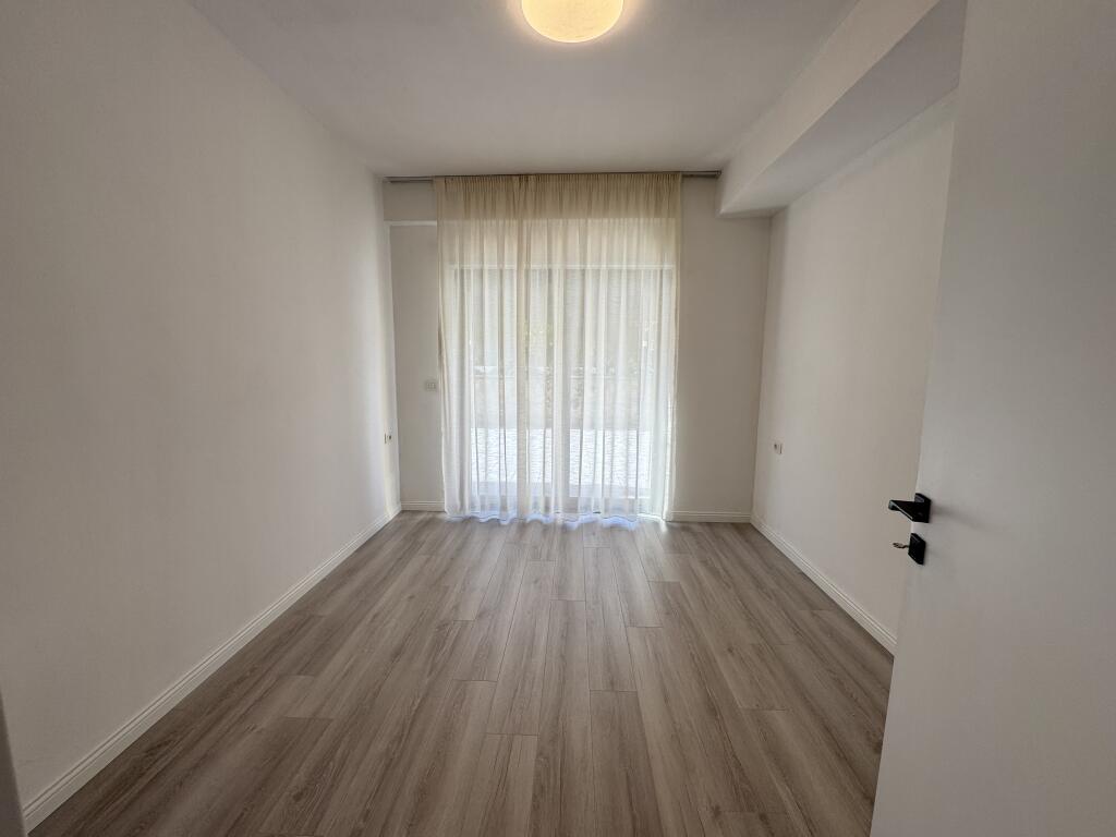 JEPET ME QIRA APARTAMENT 2+1+2 POSTE PARKIMI !!