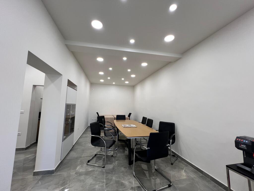 Shop For Sale, "Emin Duraku" Street, Tirana!