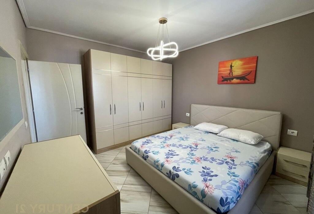 Apartament 2+1 me qira, Myslym Shyr