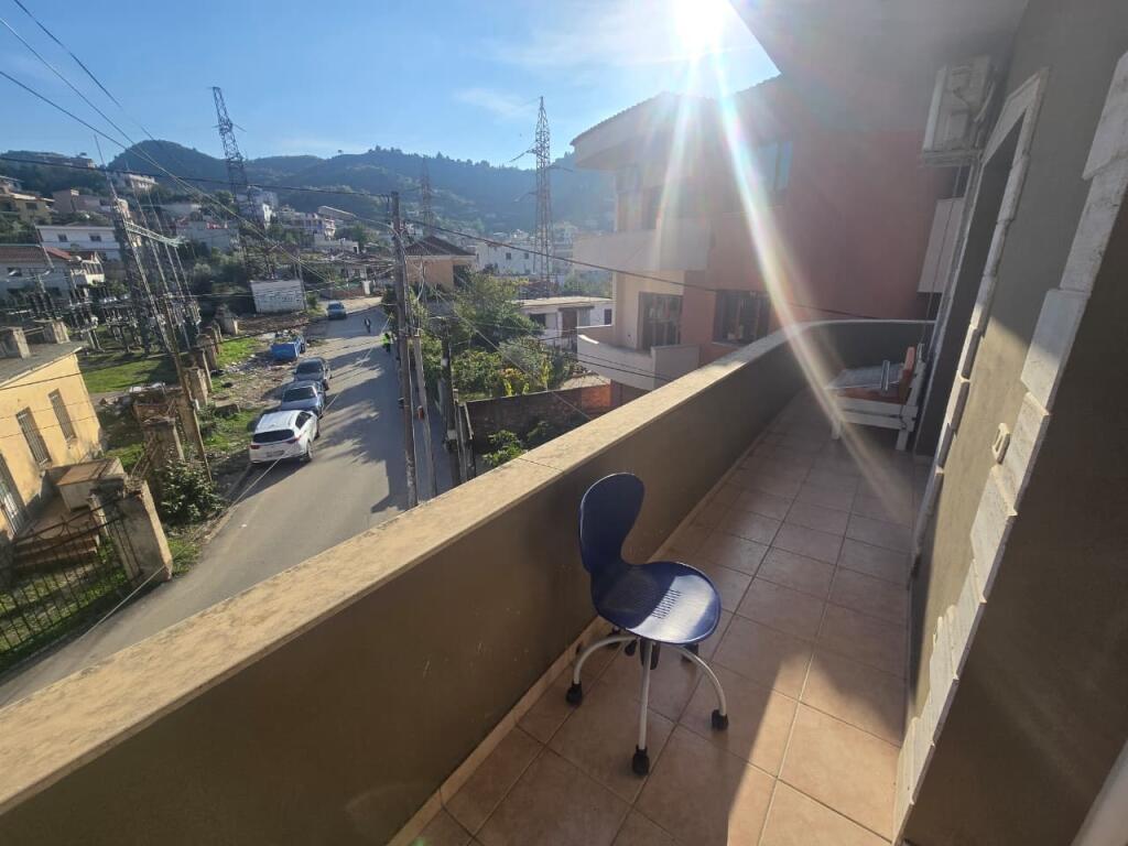 Apartament 1+1+Ballkon me Qira ne Selite