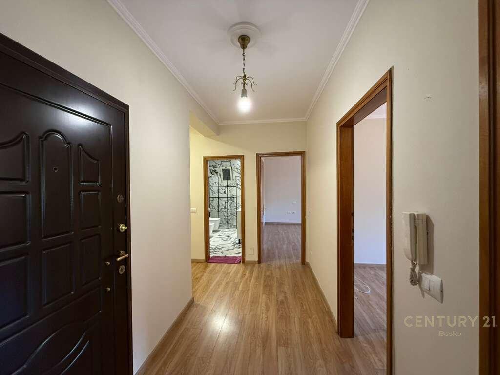 COMUNE DI PARIGI, APPARTAMENTO IN AFFITTO PER UFFICI!! 600 € /Mese