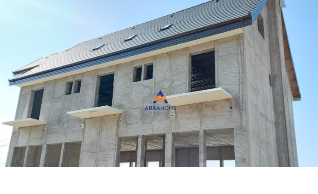 SHITET KOMPLEKS TURISTIK "GJINAR, ELBASAN" 1.300.000 EURO