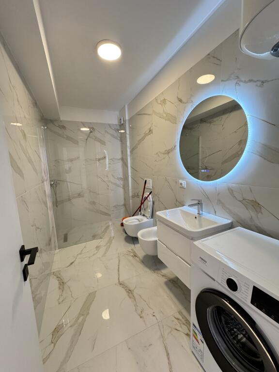 JEPET ME QIRA APARTAMENT 2+1+2 POSTE PARKIMI !!