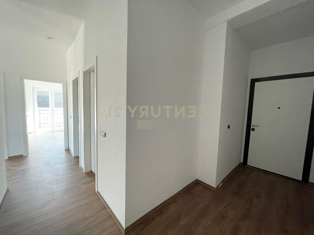 SHITET APARTAMENT 2+1+2, PORTA TIRANA E RE!
