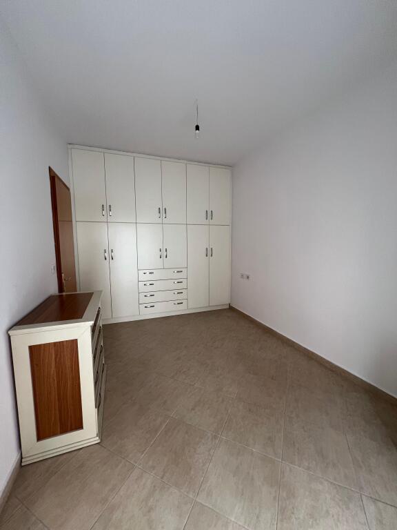 Apartament 2+1 me qira ne Yzberish!