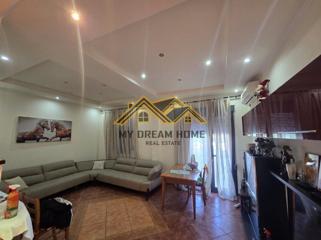 JEPET ME QERA APARTAMENT 2+1+2T SPITALL DURRES!