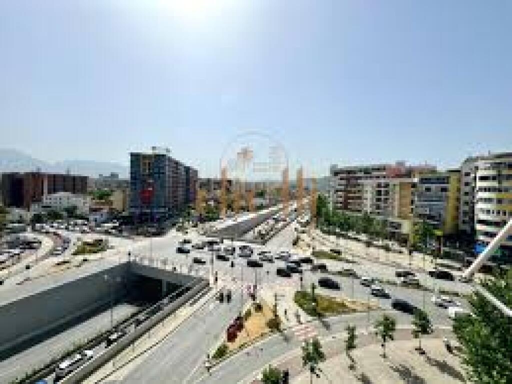 Shitet, Apartament 1+1, i konvertuar ne 2+1, Unaza e Re