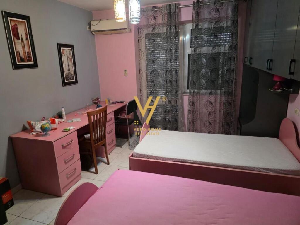 JEPET APARTAMENT 1+1+BLK ME QIRA TE BRRYLI 420 EURO