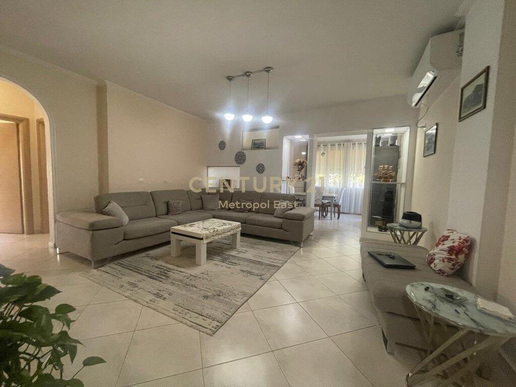 🏡 Apartment 2+1+2 for Sale – Dry Lake, Tirana