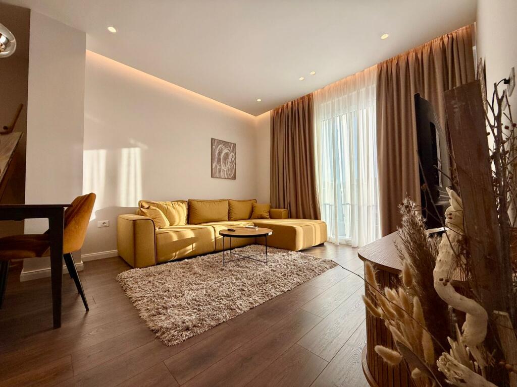 Apartment 2+1 for rent at Komuna e Parisit