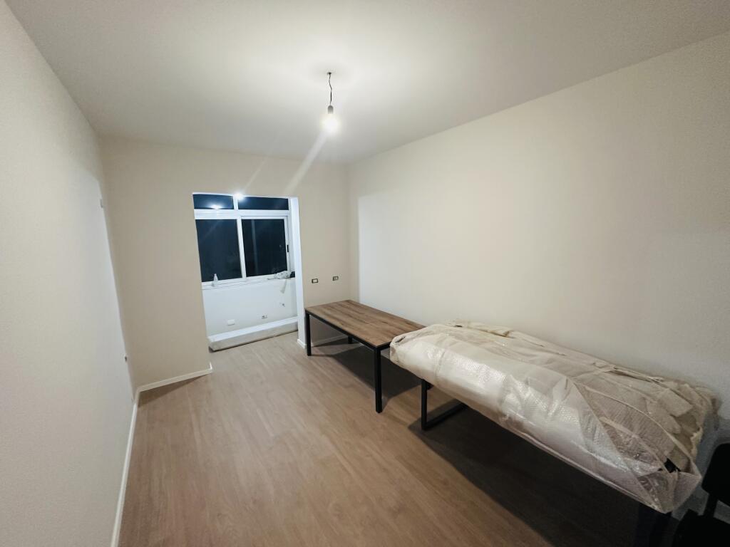 Locale Ufficio In Affitto