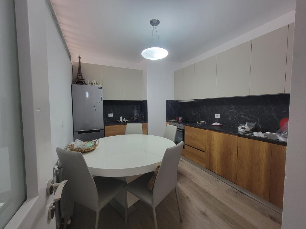 Appartamento 2+1 in affitto in via Salea