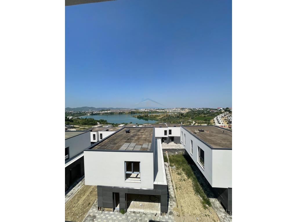 Shitet Apartament 2+1+Post Parkimi, Lakeside, Liqeni i Farkes