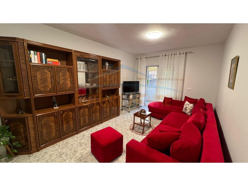 Qira, Apartament 2+1+2, Rruga Fortuzi