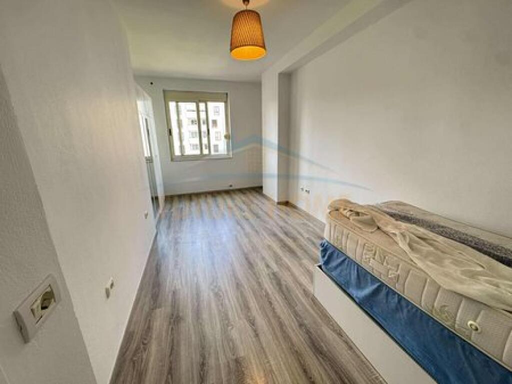 Qera , Apartament 2+1 , Unaza e Re , Tirane