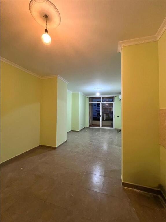 APARTAMENT NE SHITJE 2+1 TE FRATARI , ASTIR