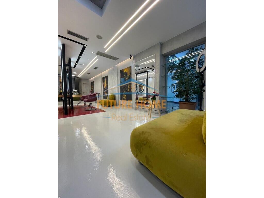 Affitto, Locale commerciale, Centro estetico, Piazza Wilson, Blocco