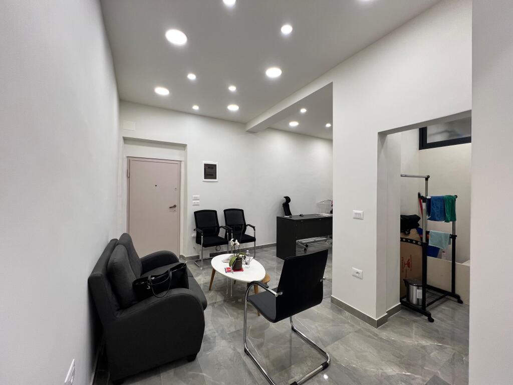 Shop For Sale, "Emin Duraku" Street, Tirana!