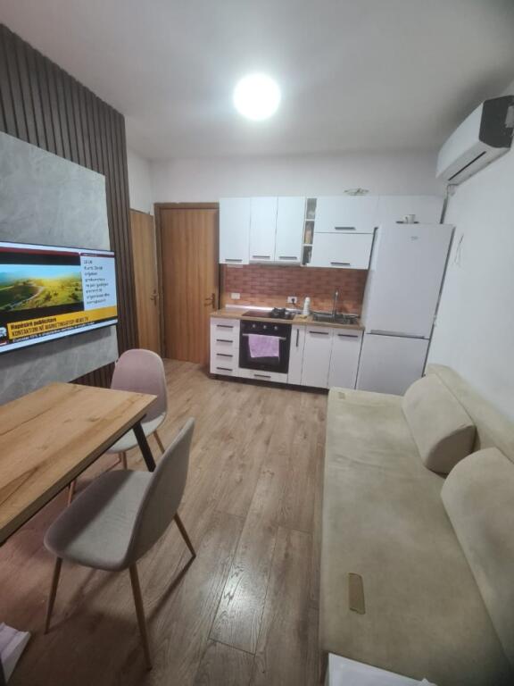 Qira, Apartament 1+1, Rruga Bardhyl ,350 Euro/muaj
