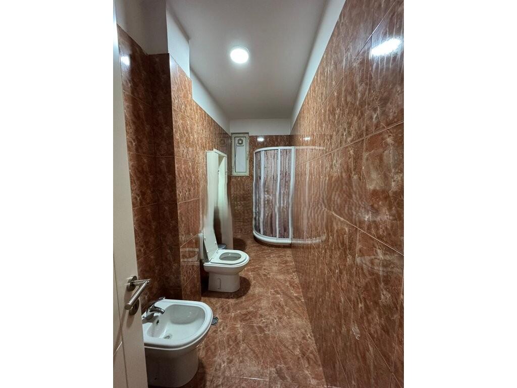 Appartamento 1+1 in vendita in Via Mine Peza, vicino a Kafe Flora 210.000 €