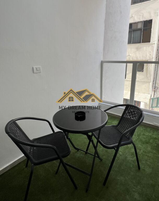 Shesim Super Apartament 2+1 Prane Stacionit Trenit Durres!