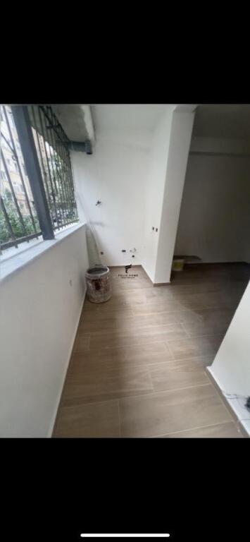 OFFICE FOR RENT 50 M2 WILLSON SQUARE 600 EURO