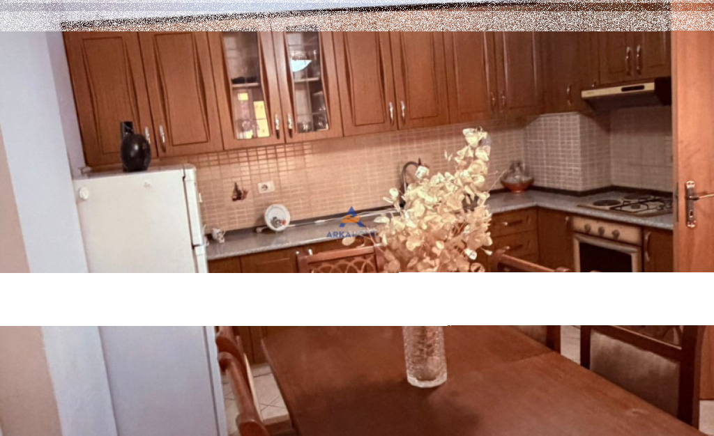 JEPET APARTAMENT ME QERA 2+1+BALLKON "UNAZA E RE,PRANE BAR ARTISTIT" 550.000 LEKE