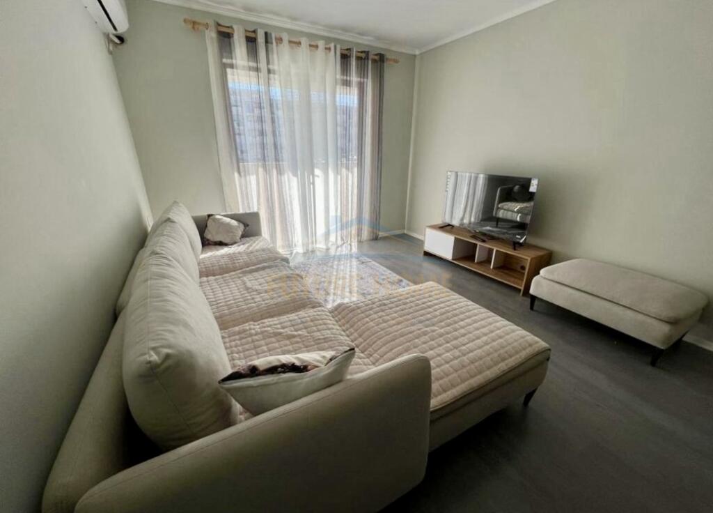 Qera, Apartament 1+1, Rruga 5 Majit,Tiranë.