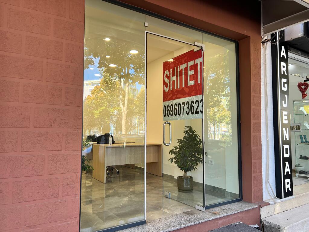 Shop For Sale, "Emin Duraku" Street, Tirana!