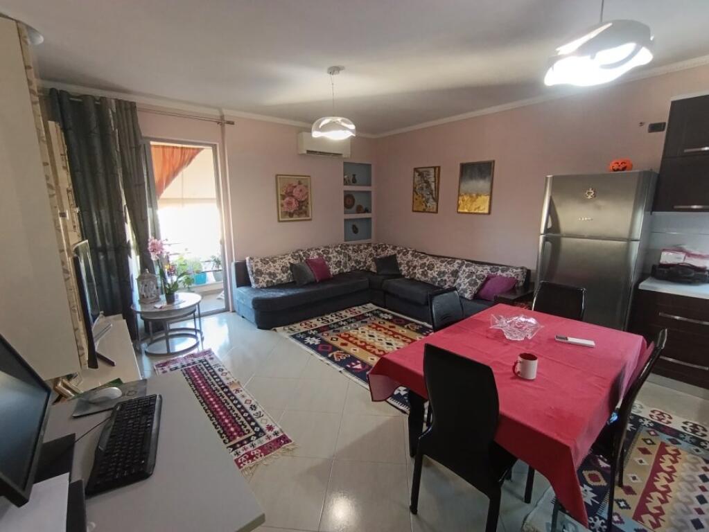 🌟 Shitet Apartament 1+1 në Misto Mame 🌟