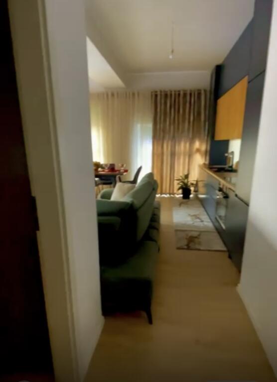 Shitet Apartament 2+1, Mangalem. Ali Demi