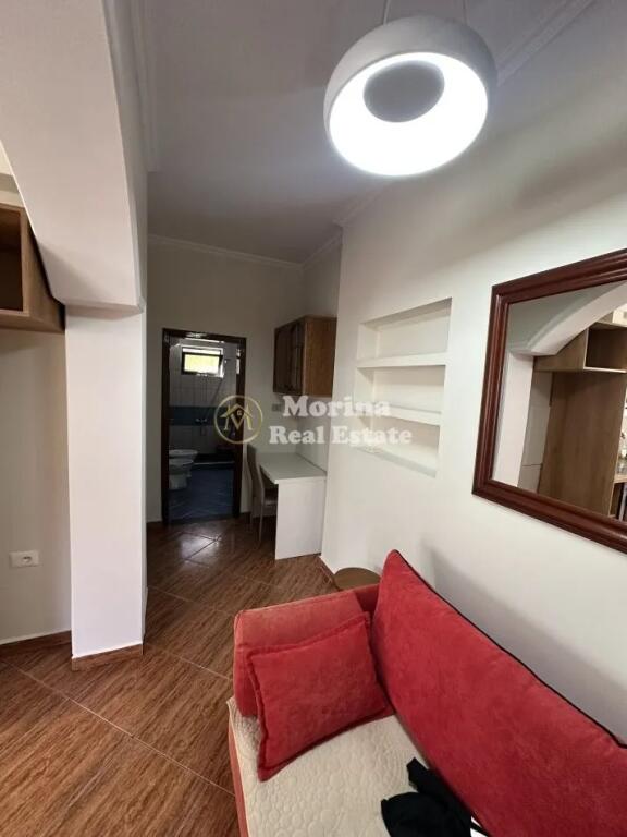 Qera, Hyrje private , 1+1 | 5 Maji , 450 €/muaj