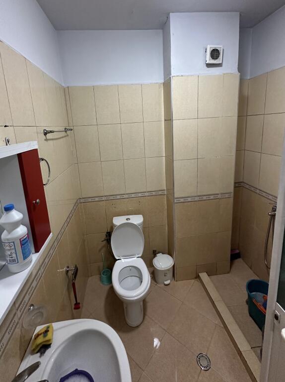 Appartamento 2+1+1 con Balcone in Affitto