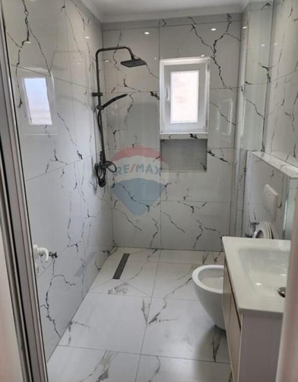 Shitet apartament 1+1 te Oxhaku, Porcelan